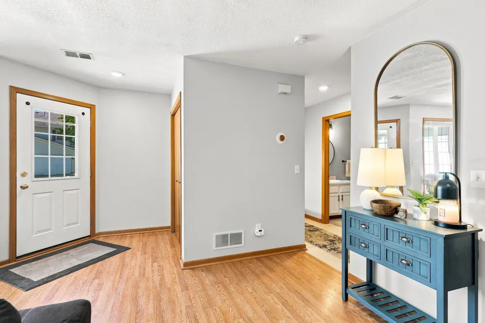 1122 Heather Lane Waconia, MN 55387