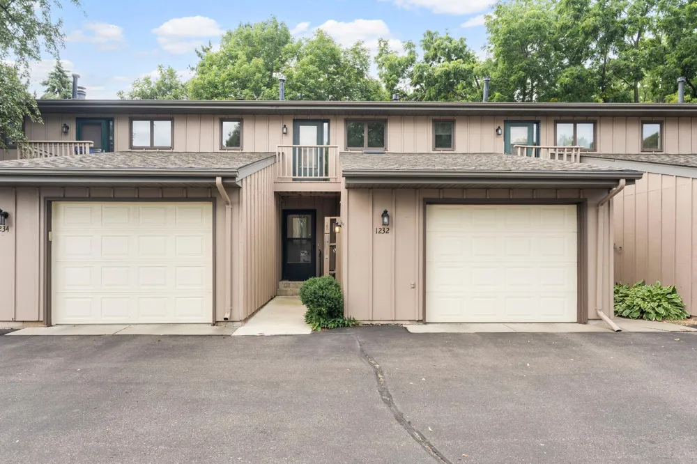 1232 Woodley Street E Northfield, MN 55057