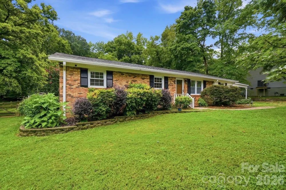 6081 Cambridge Drive Harrisburg, NC 28075