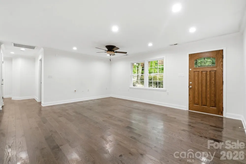 6081 Cambridge Drive Harrisburg, NC 28075