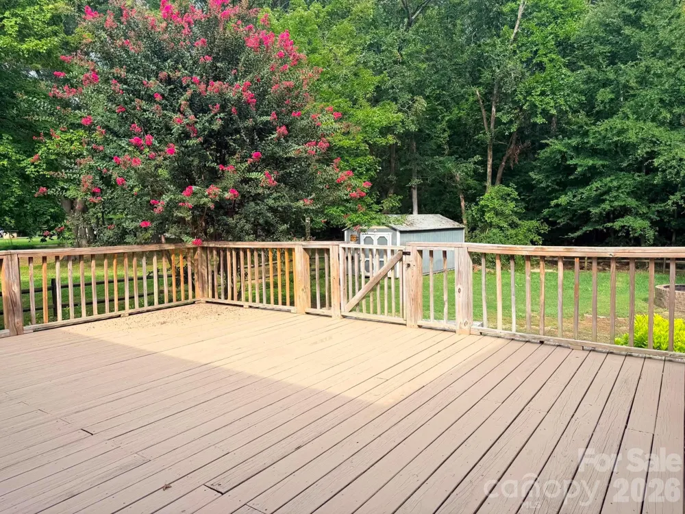 6081 Cambridge Drive Harrisburg, NC 28075