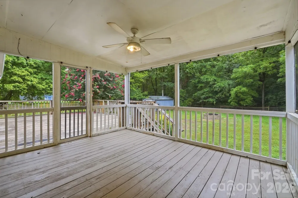 6081 Cambridge Drive Harrisburg, NC 28075