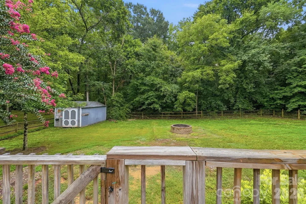 6081 Cambridge Drive Harrisburg, NC 28075