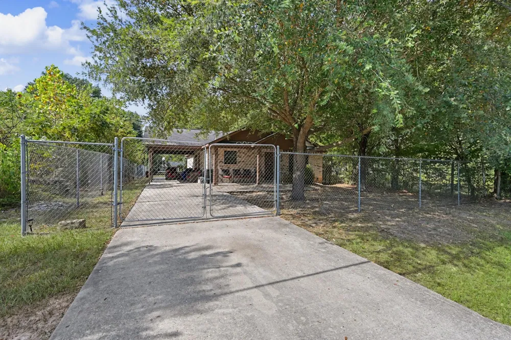 704 Dr Martin Luther King Jr Place Conroe, TX 77301