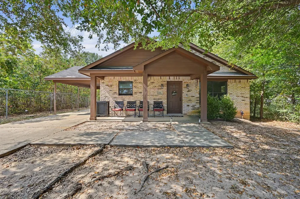 704 Dr Martin Luther King Jr Place Conroe, TX 77301