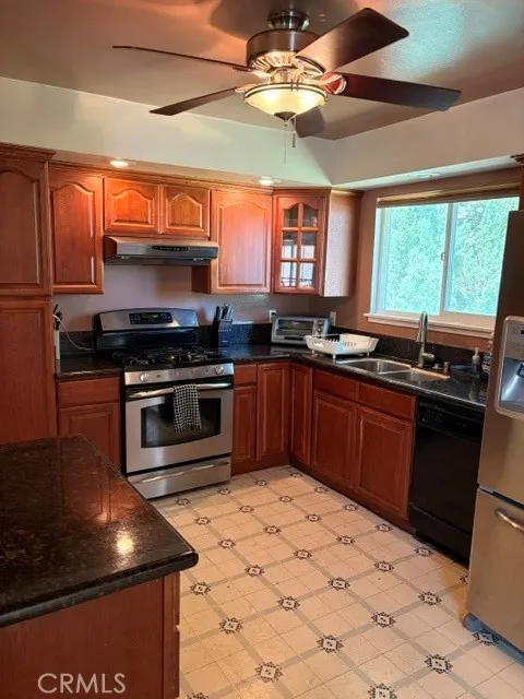 26401 Oak Crossing Road Newhall, CA 91321