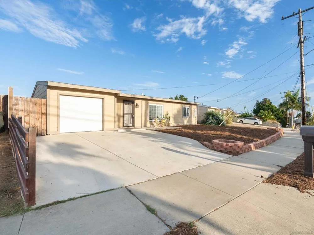 901 Capistrano Oceanside, CA 92058