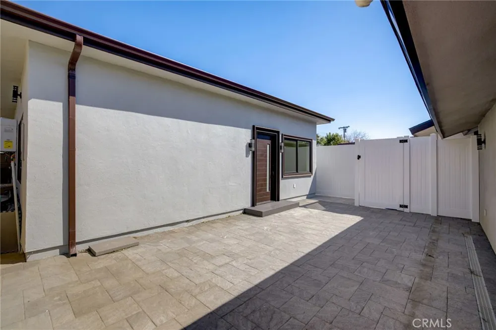 10922 Garden Grove Avenue Porter Ranch, CA 91326