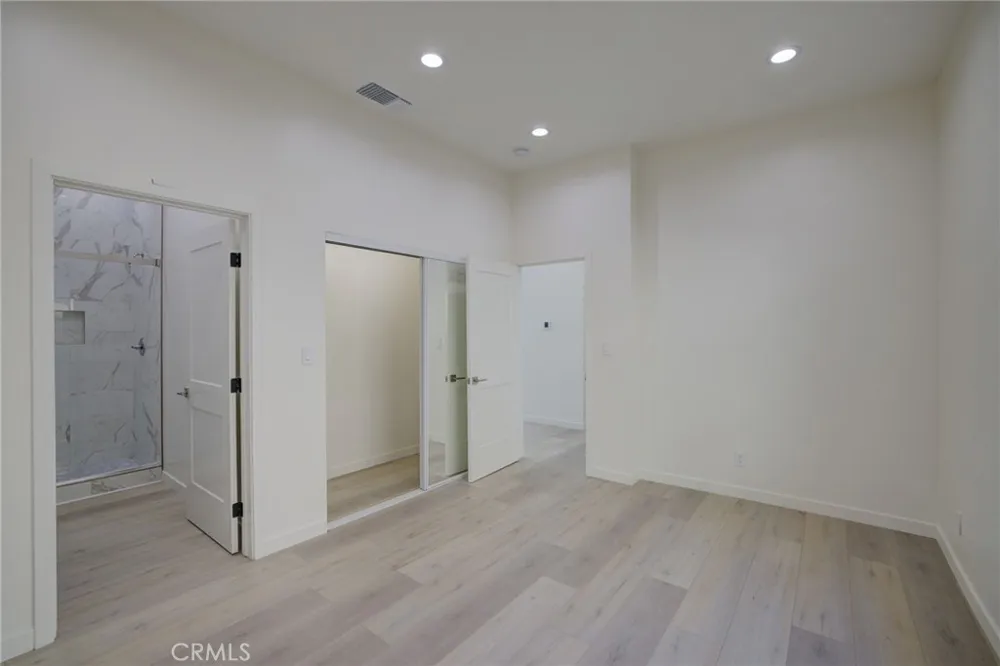 10922 Garden Grove Avenue Porter Ranch, CA 91326
