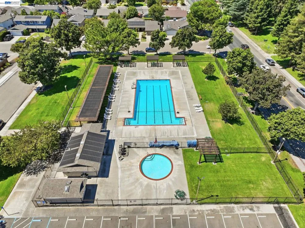 2870 Smoke Tree Cir Stockton, CA 95209