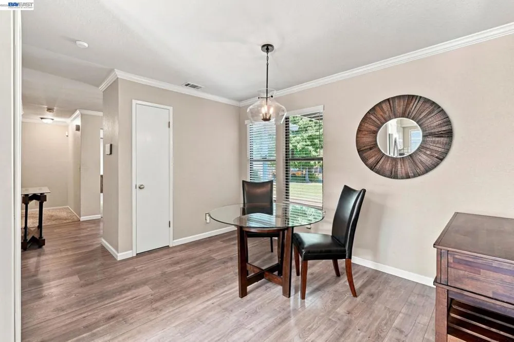 2870 Smoke Tree Cir Stockton, CA 95209