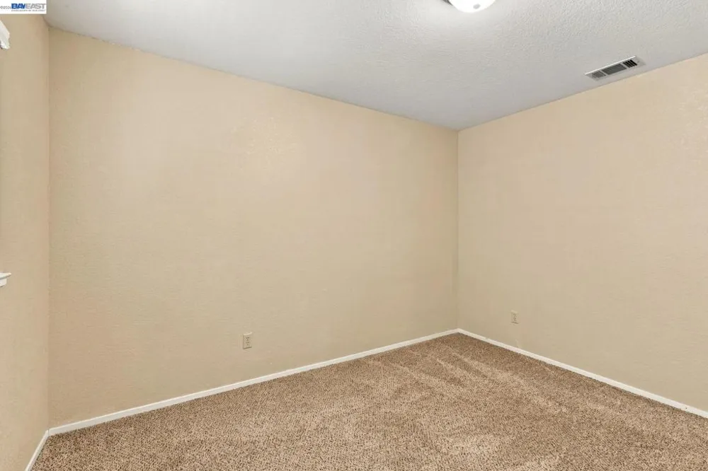 2870 Smoke Tree Cir Stockton, CA 95209