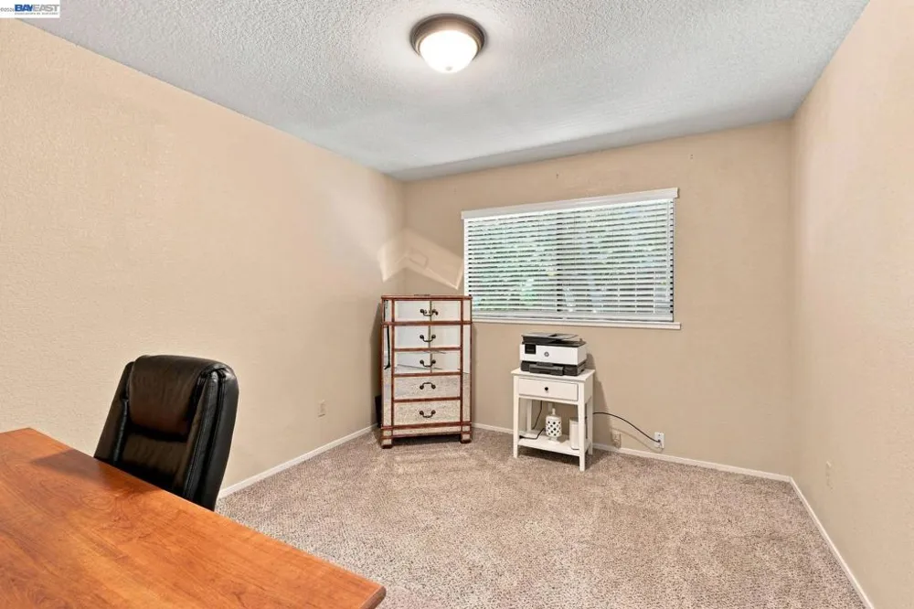 2870 Smoke Tree Cir Stockton, CA 95209