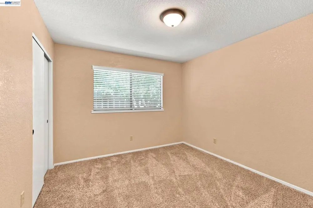 2870 Smoke Tree Cir Stockton, CA 95209