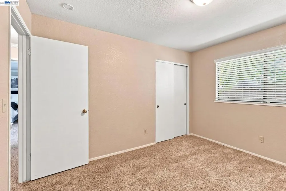 2870 Smoke Tree Cir Stockton, CA 95209
