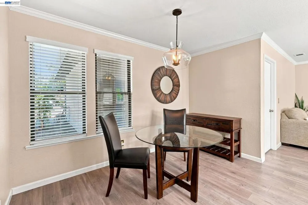 2870 Smoke Tree Cir Stockton, CA 95209
