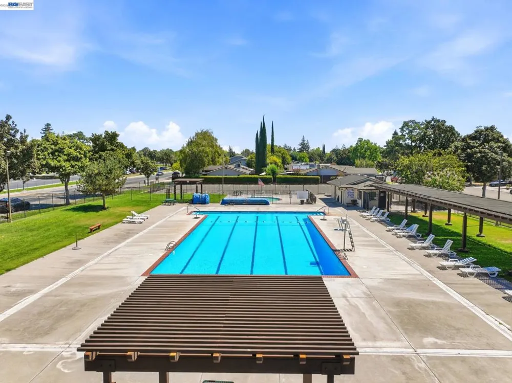 2870 Smoke Tree Cir Stockton, CA 95209