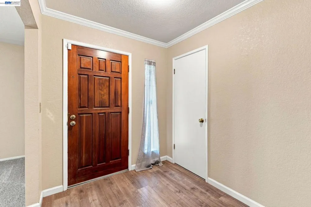 2870 Smoke Tree Cir Stockton, CA 95209