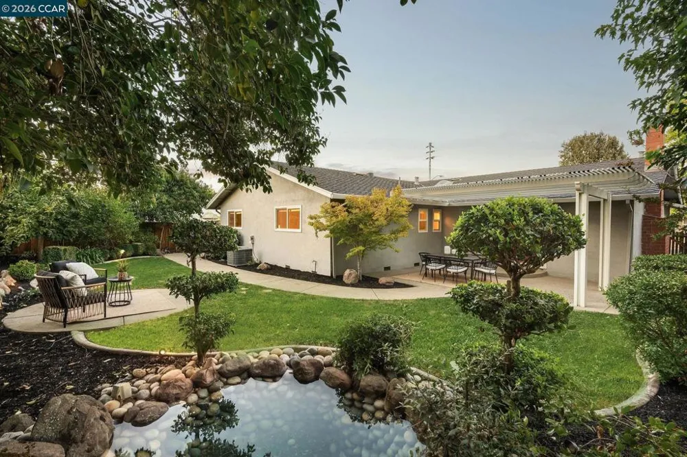 5525 San Antonio St Pleasanton, CA 94566