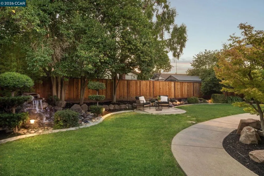 5525 San Antonio St Pleasanton, CA 94566
