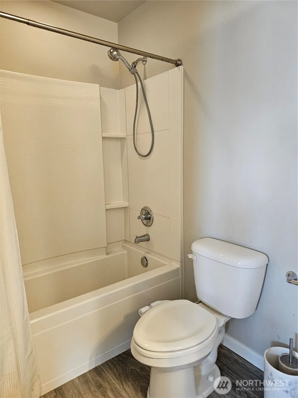 34012 13th Court SW Federal Way, WA 98023