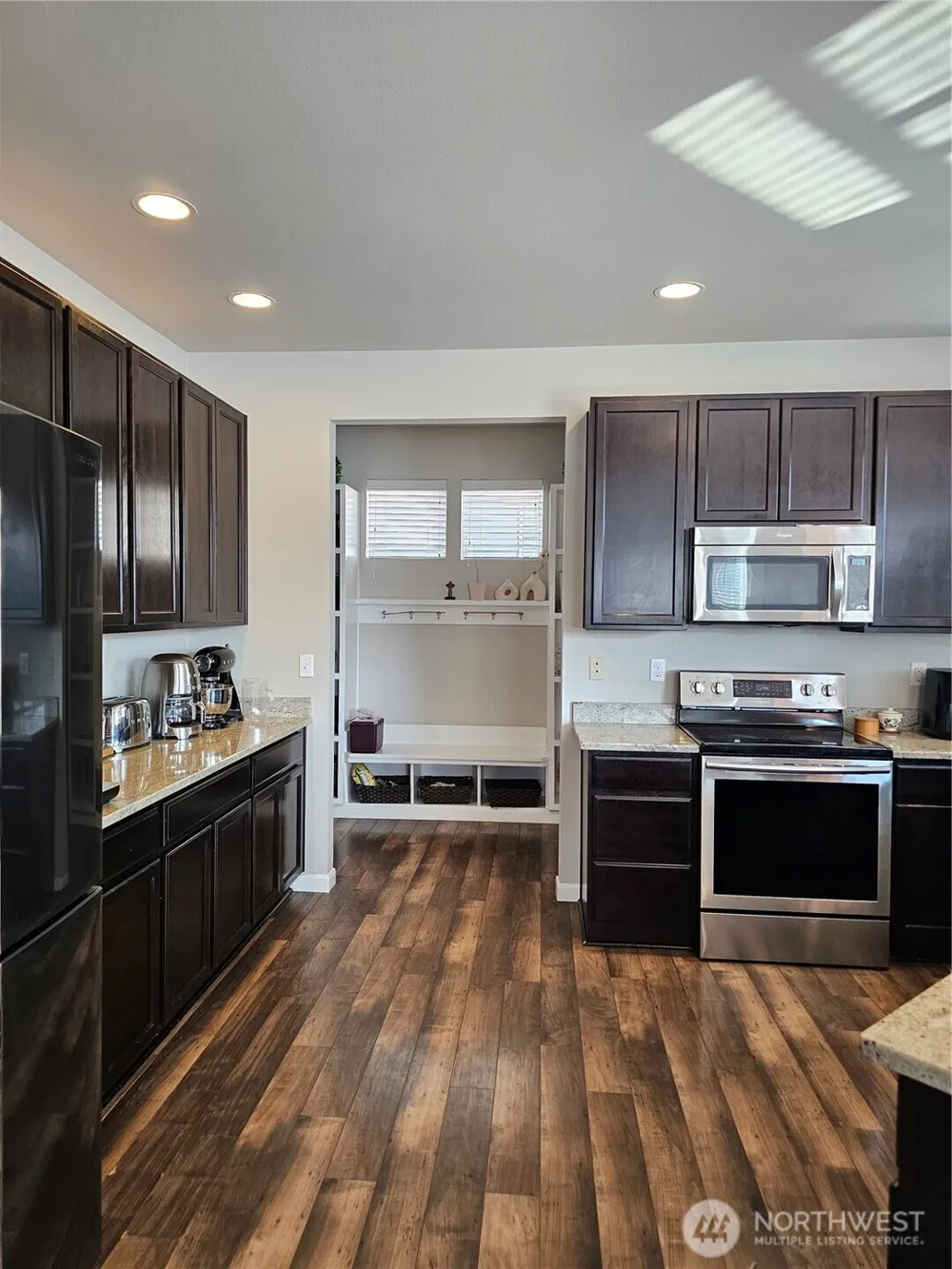34012 13th Court SW Federal Way, WA 98023