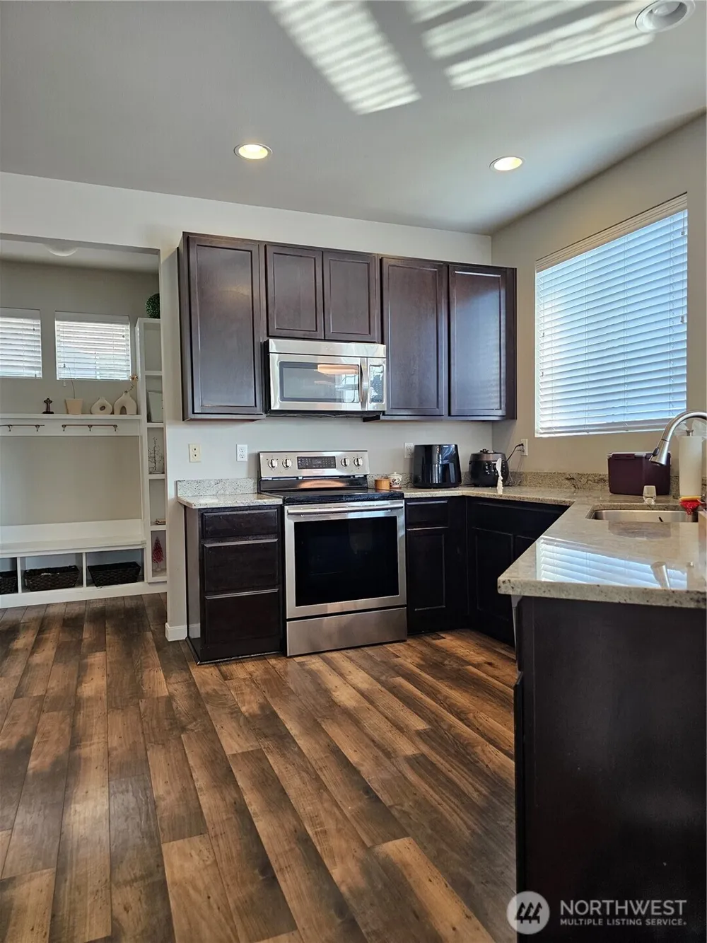 34012 13th Court SW Federal Way, WA 98023