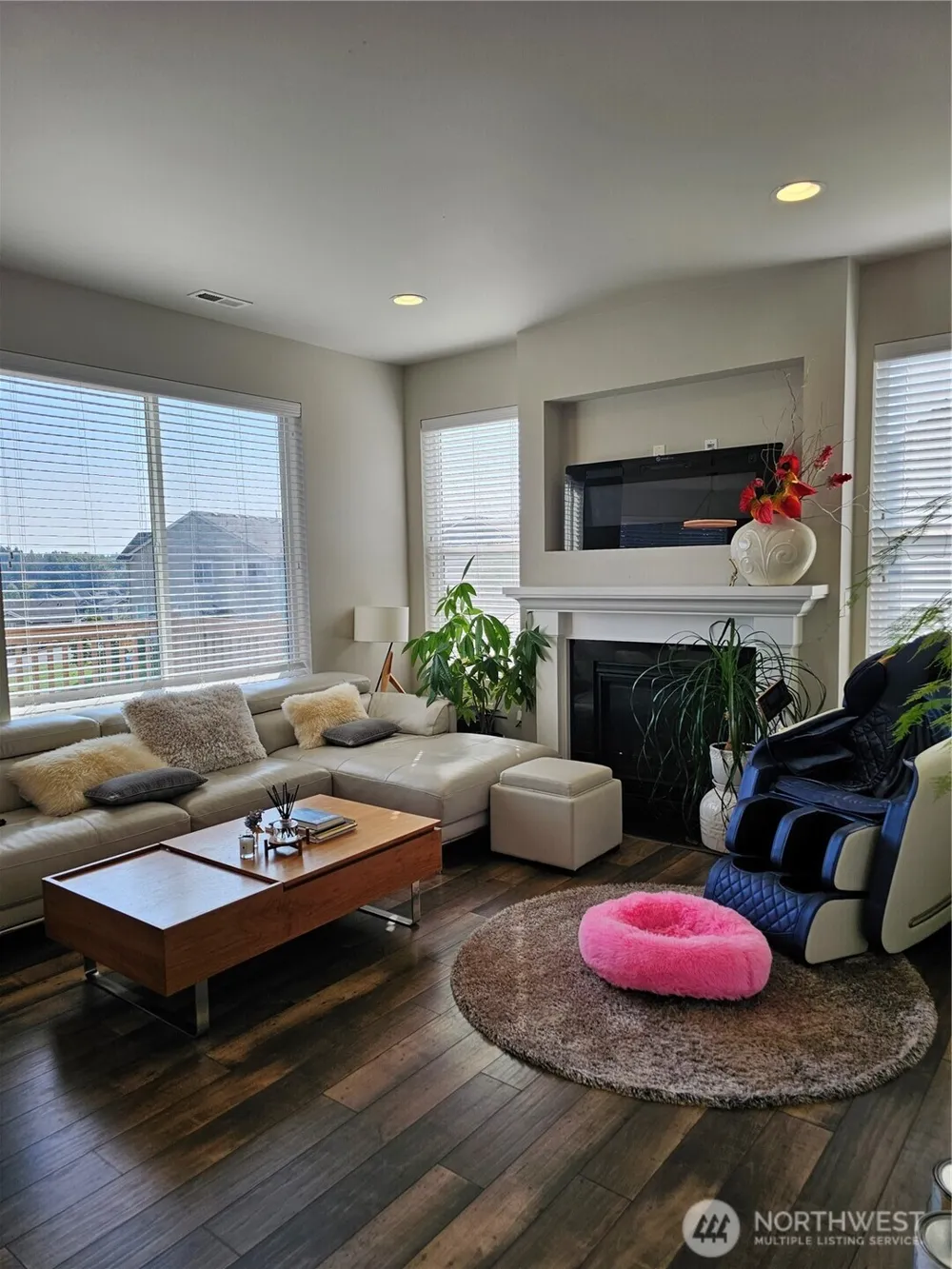 34012 13th Court SW Federal Way, WA 98023