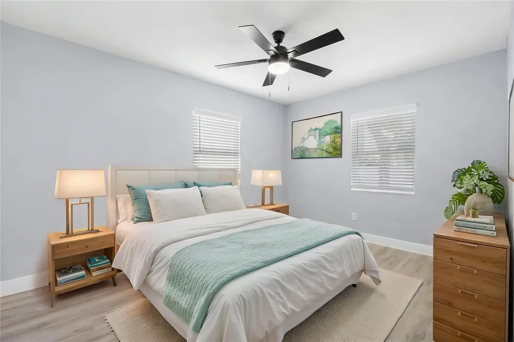 3921 W GRAY STREET Tampa, FL 33609
