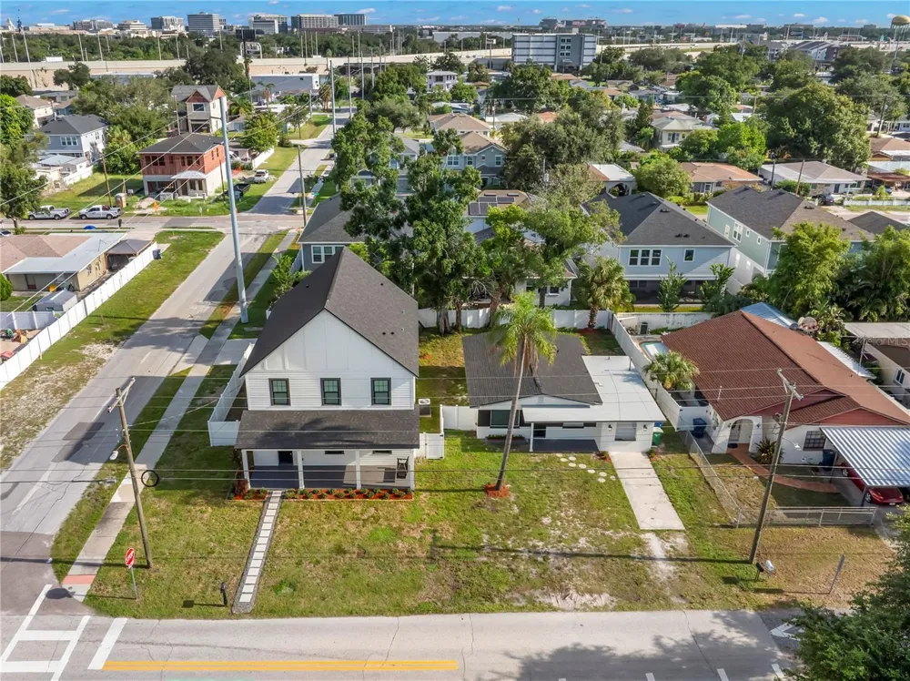 3921 W GRAY STREET Tampa, FL 33609