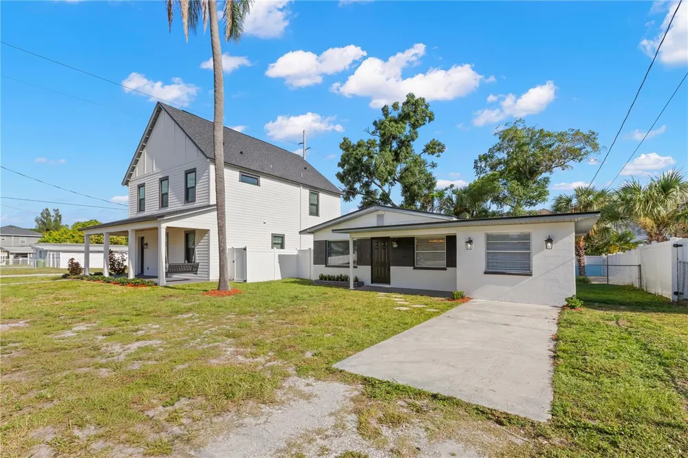 3921 W GRAY STREET Tampa, FL 33609
