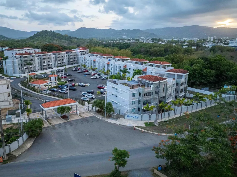 Carr 788 KM 1 #200 Caguas, PR 00725