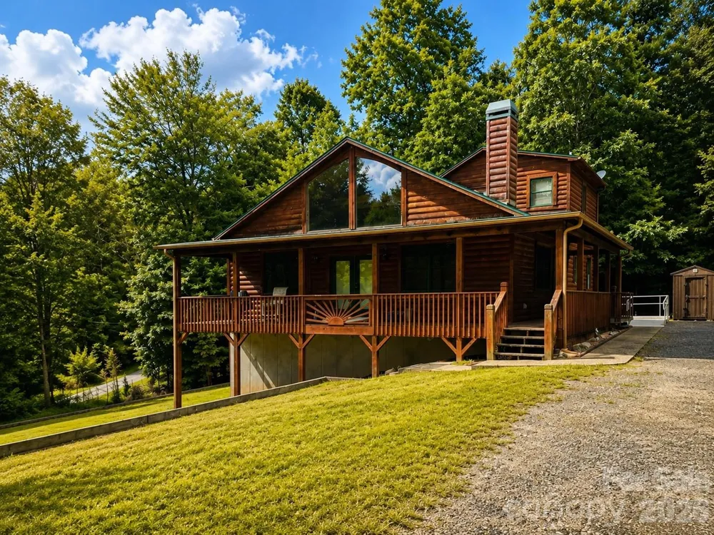 27 Apple Lane Murphy, NC 28906