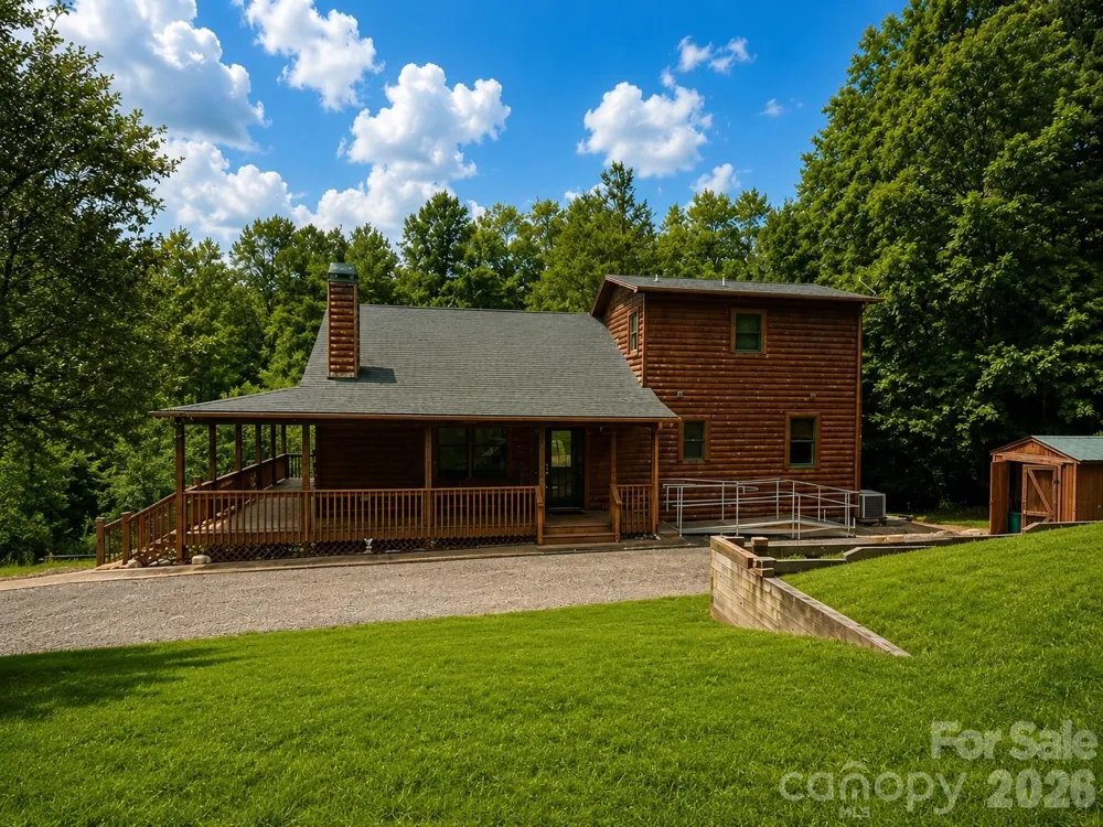 27 Apple Lane Murphy, NC 28906