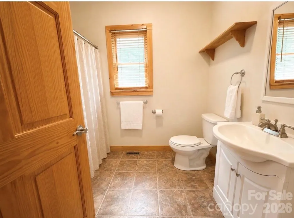 27 Apple Lane Murphy, NC 28906