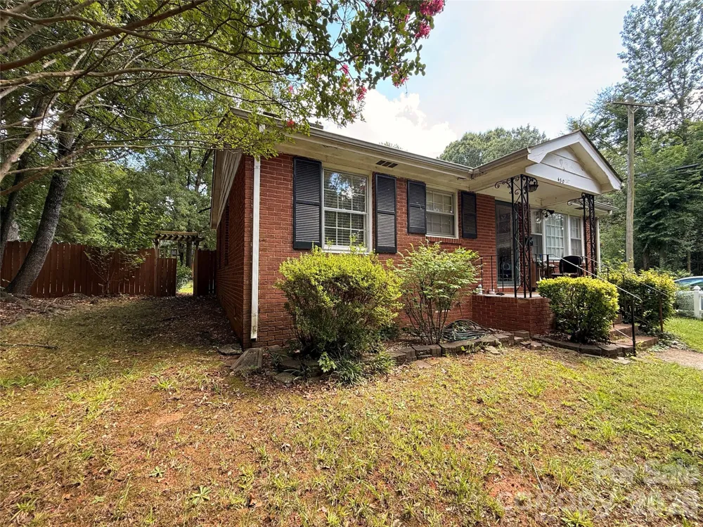 4310 Gillespie Court Charlotte, NC 28205