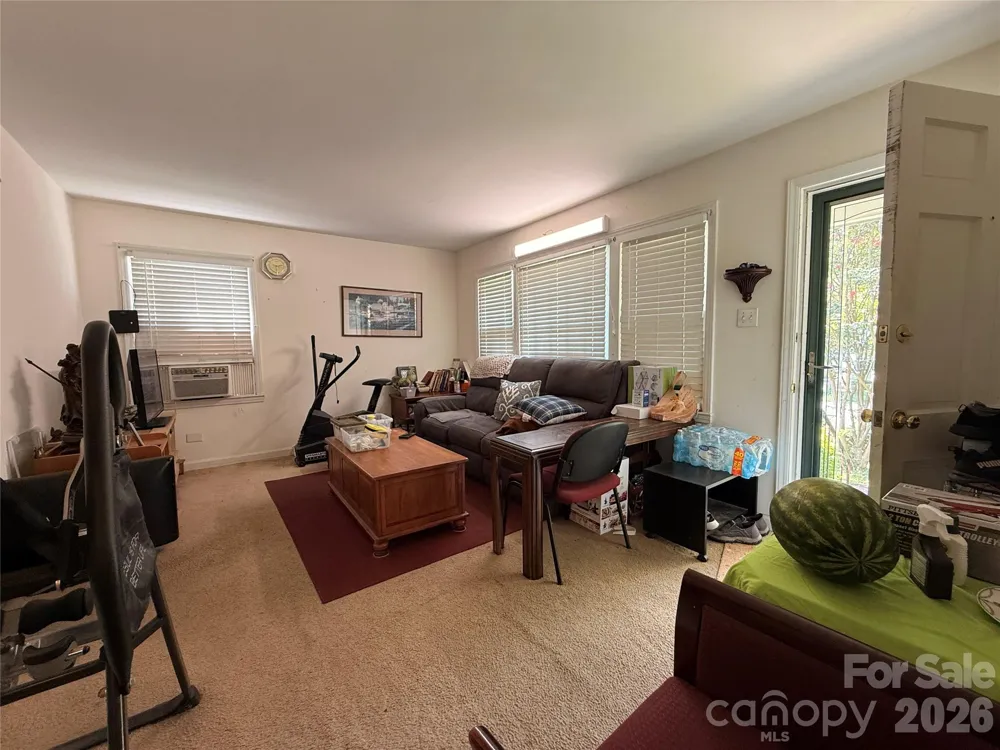 4310 Gillespie Court Charlotte, NC 28205