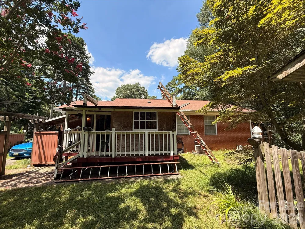 4310 Gillespie Court Charlotte, NC 28205