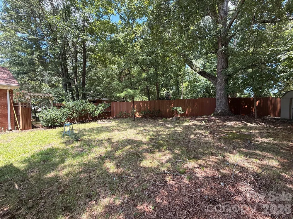 4310 Gillespie Court Charlotte, NC 28205