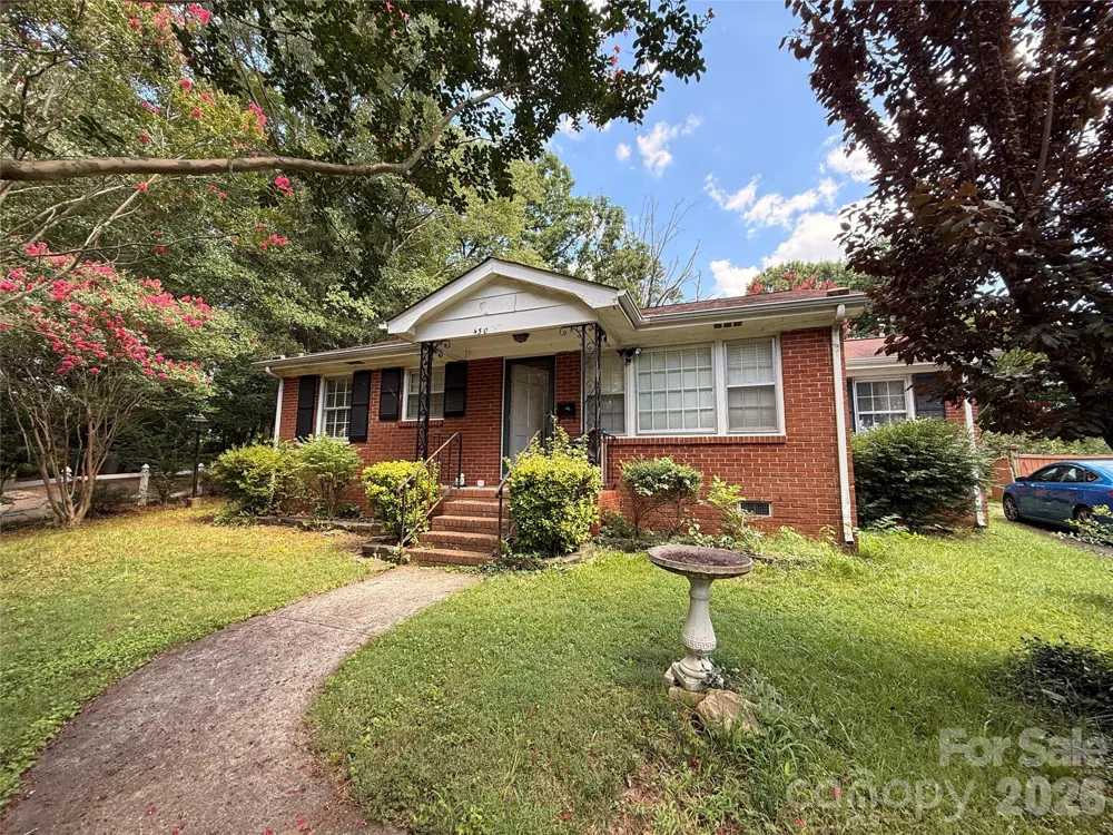 4310 Gillespie Court Charlotte, NC 28205