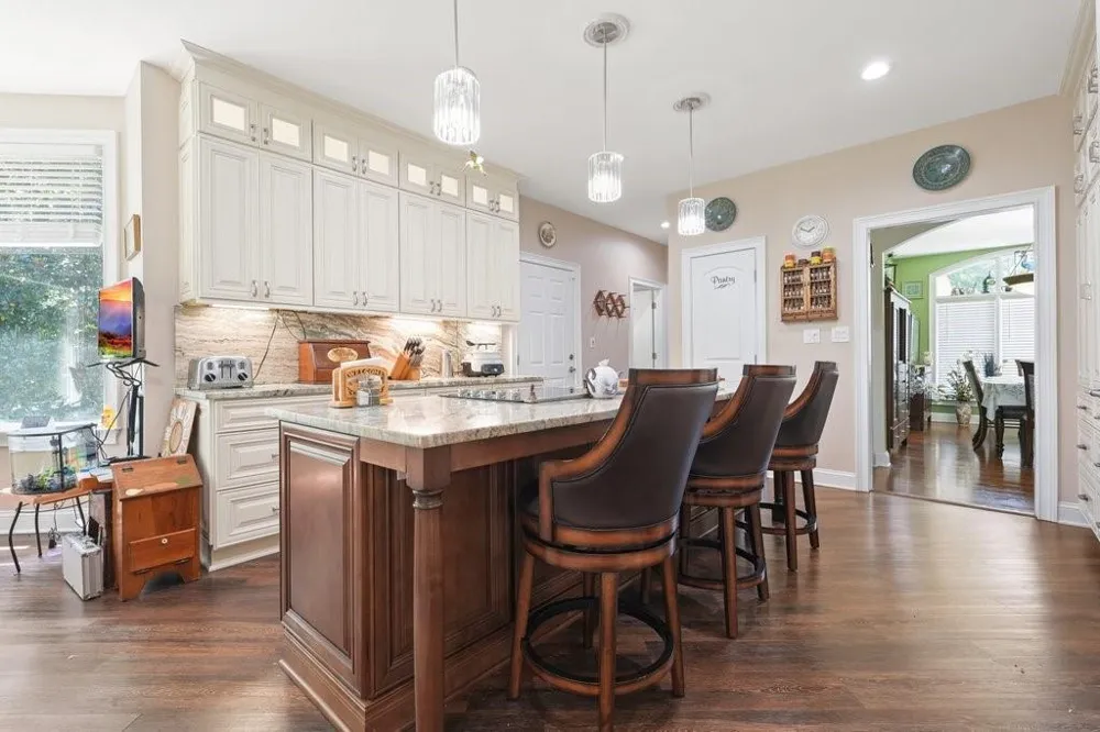21 Rocky Circle NE White, GA 30184