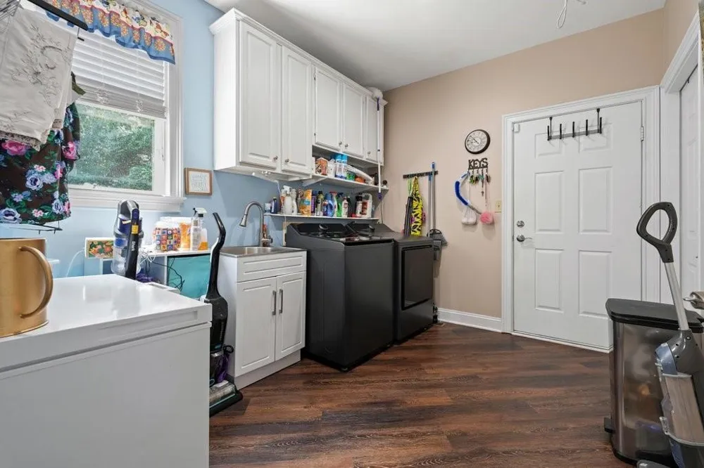 21 Rocky Circle NE White, GA 30184
