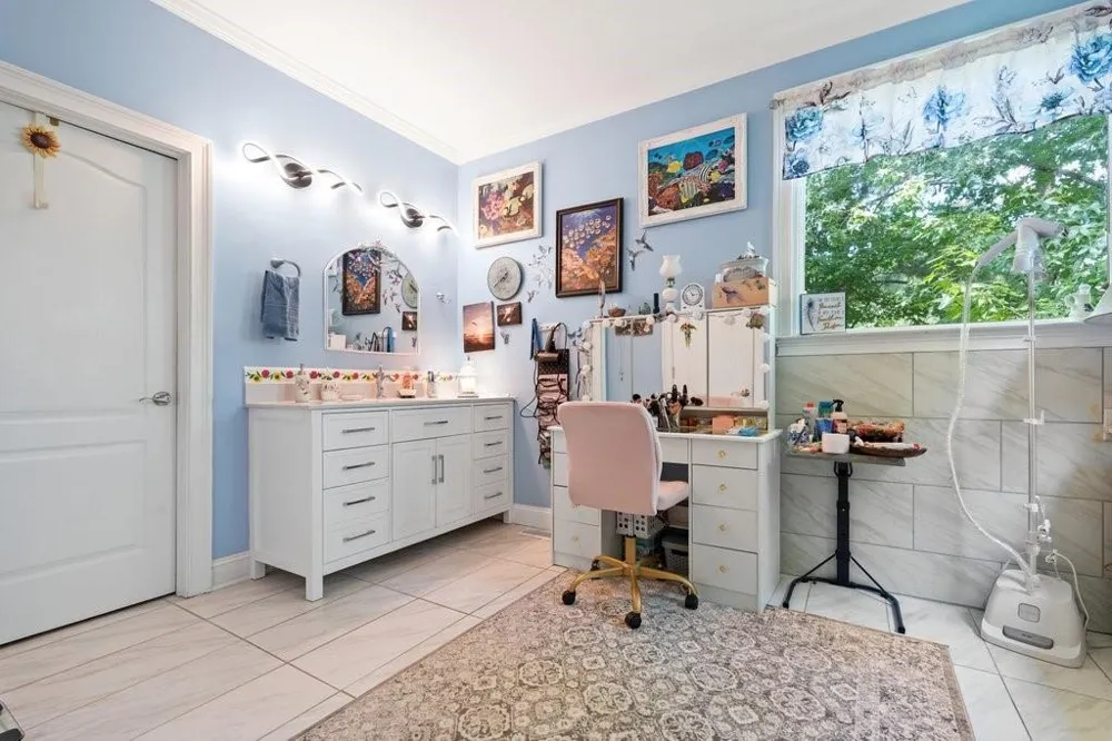 21 Rocky Circle NE White, GA 30184