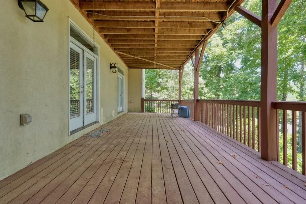 21 Rocky Circle NE White, GA 30184