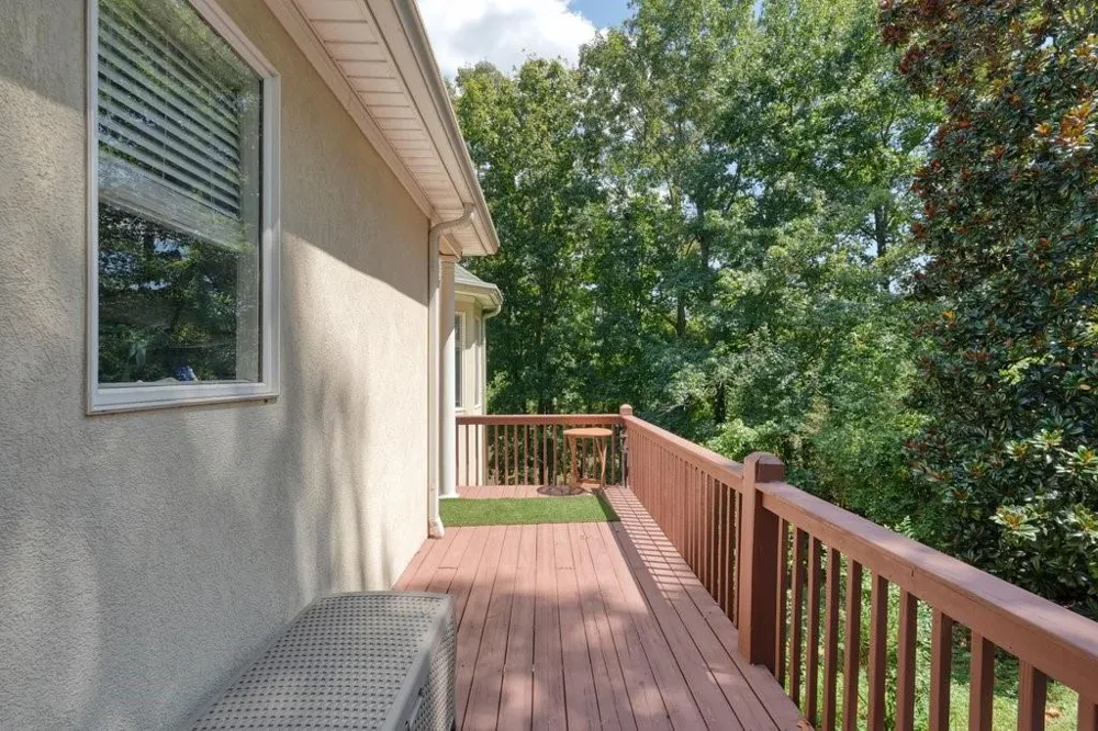 21 Rocky Circle NE White, GA 30184