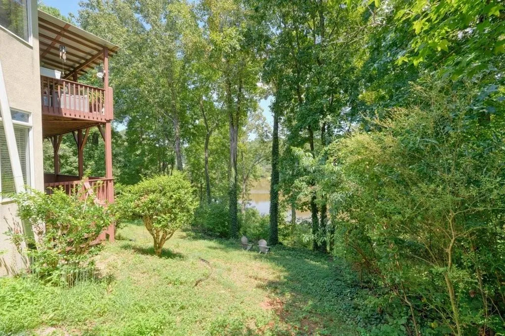 21 Rocky Circle NE White, GA 30184