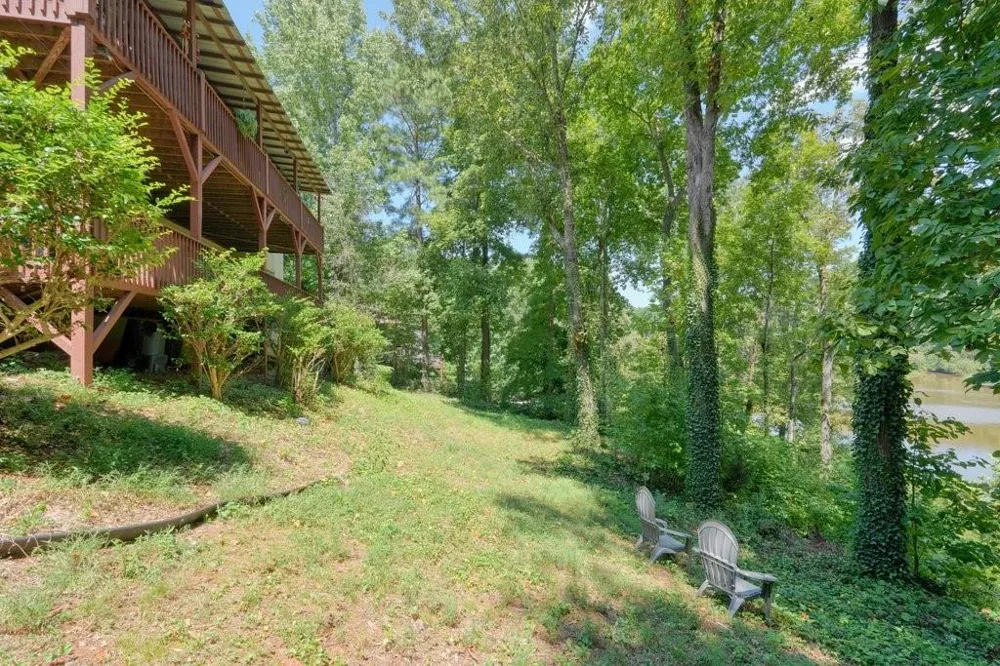 21 Rocky Circle NE White, GA 30184