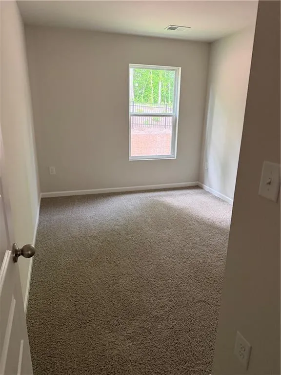 2064 Crossing Road Stone Mountain, GA 30088