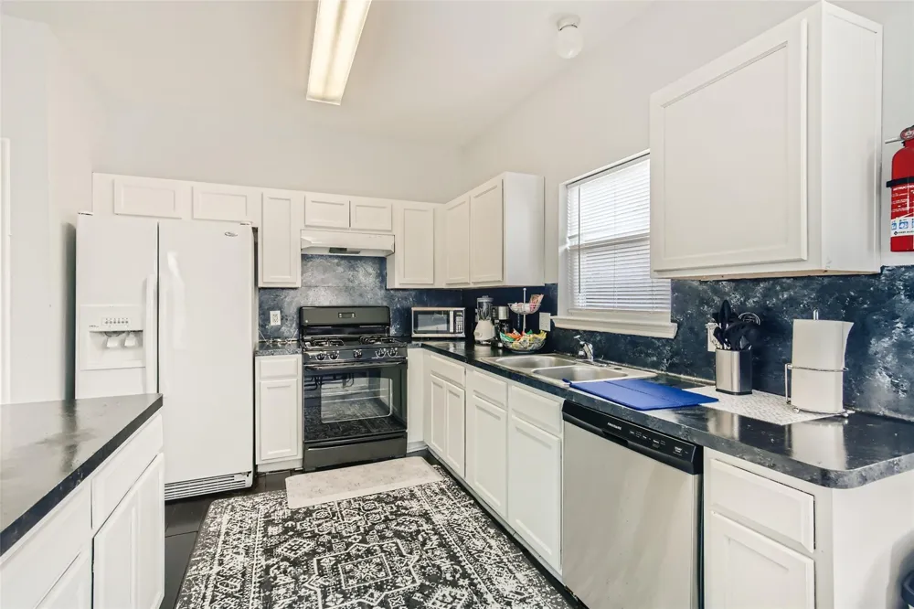 5535 Bear Trail Lane Katy, TX 77449