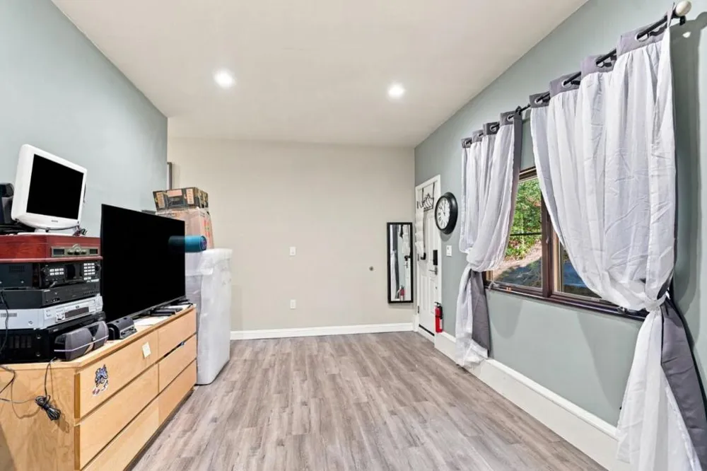 3815 Perie Lane San Jose, CA 95132